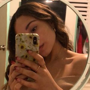 Meet your Posher, Ciara